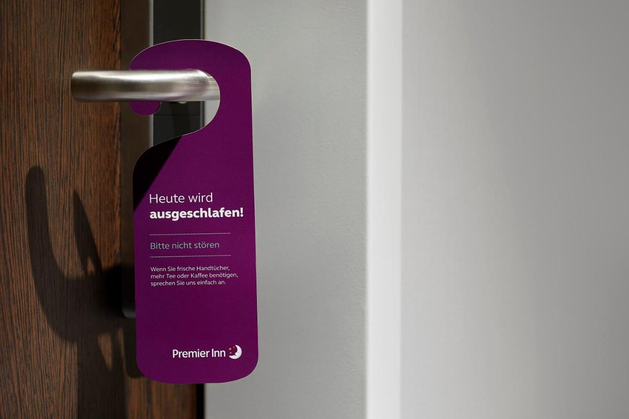 Premier Inn Mannheim City Centre Esterno foto