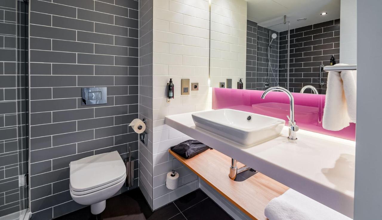 Premier Inn Mannheim City Centre Esterno foto